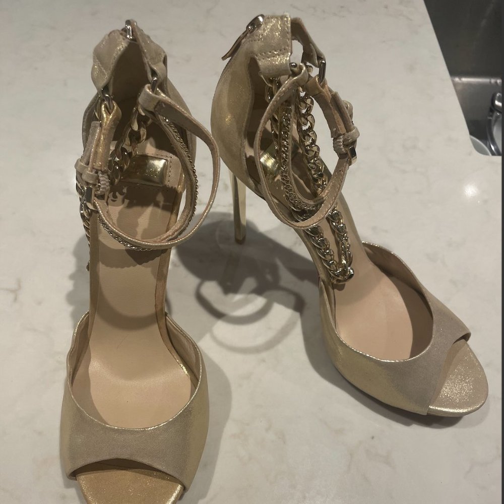 Brand New, woman's heels, size 37.5, Marciano